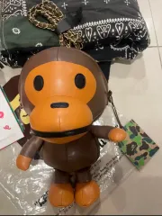 A BATHING APE ベイビー マイロ ぬいぐるみ チェーン ショルダーバッグ