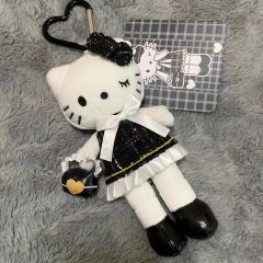 台湾7-11限定 足長キティ♡シルバーぬいチャーム - メルカリ