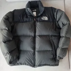 日本版 THE NORTH FACE ザノースフェイス 700 Nuptse(ヌプシ) 黒/グレー グースダウン L (105)のサムネイル