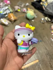 ポップマート サンリオ ハローキティ フィギュア