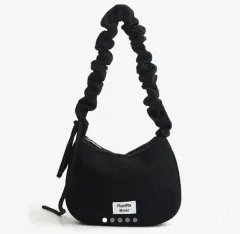 ラエラベア ショルダーバッグ クロスバック 出品