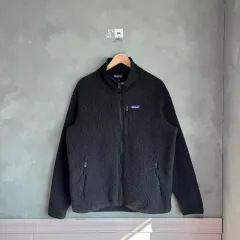 パタゴニア レトロ フリース ジャケット ブラックのサムネイル