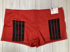 新品 Lululemon ルルレモン 限定カナダオリンピック ショートパンツ