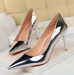 シルバー ハイヒール 35サイズ 約22.5cm 7.5cmヒール ポインテッドトゥ 美脚 パンプス レディース　bu1
