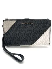 美品・未使用　マイケルコース　MICHAEL KORS　長財布　スマホ収納可能　リストレット付き