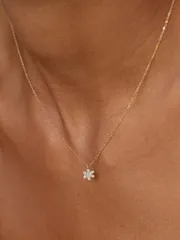 ジュエリー レディース ネックレス 1個 エレガントなミニマリストマイクロインレイジルコニアフラワー、雪の結晶ペンダントネックレス レディース用