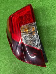 ダイハツ エッセ 新品 左右テールレンズL235S - メルカリ