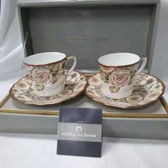 mila schön（ミラ・ショーン）  NARUMI（ナルミ） カップ＆ソーサー ペアセット  エレガントなローズ（薔薇）のデザインで、ミラ・ショーンらしい上品なスタイル 【未使用保管品】 W989