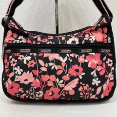 2429　LeSportsac　レスポートサック　ショルダーバッグ　 斜めがけ　紐調節可能　クラシックホーボー　 花柄　ブラック×ピンク系　ナイロン　軽量　 レディース