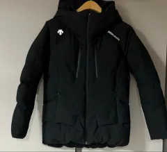 DESCENTE レディース ダックダウン ダウン ブラックS 55 新品 コンディションのサムネイル