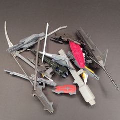 ガンプラ 1/144HG武器パーツジャンクセット③ 完成品 同時300円値引