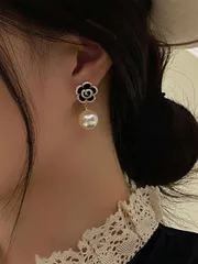 ジュエリー レディース イヤーアクセサリー  1ペア ファッションフラワー&ラインストーンデコレーション フェイクパール ドロップピアス レディース 日常的な装飾 バレンタイン、母の日、ギフト用