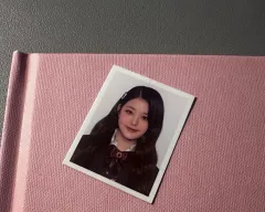 IZ*ONE(アイズワン) ウォニョン(WONYOUNG・チャンウォニョン) 公式 証明写真