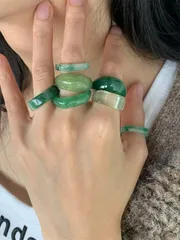 リング レディース セット 7個セット 非対称 オーバーサイズ タイダイ 中空デザイン リングセット、女性ファッション デイリー パーティ バカンス用、中東ギフトに適しています