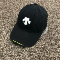 デサント ロゴ ベースボールキャップのサムネイル