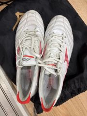 Mizuno モレリアNEO4 レッド 26cm sg加工 希少 値下げ可能 - メルカリ