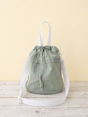 バケツシルエットの3wayナイロンバッグ　ショルダー＆トート　パステルグリーン