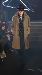Celine セリーヌ 23F/W ハウンドトゥース マックコートのサムネイル