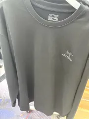 ARC'TERYX アークテリクス ブラック 長袖Tシャツ XXXL (傷なし A級)のサムネイル