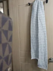 白スカーフ