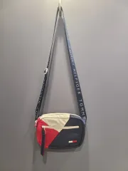 Tommy Hilfiger トミーヒルフィガー クロスバックのサムネイル