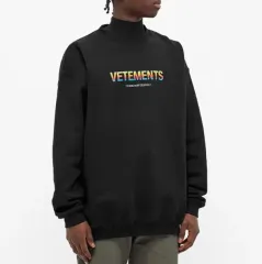 VETEMENTS ヴェトモン レインボー ロゴ スウェットのサムネイル