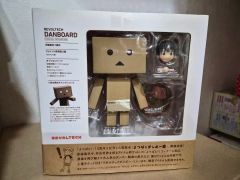 リボルテックダンボーとAmazon.co.jpボックス海洋堂 2点 よつばと