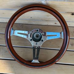 旧車にピッタリ 希少 新品 小径ステアリング 29 パイ ウッド 29cm 旧車 旧車にピッタリ 希少 新品 小径ステアリング 29 パイ ウッド 29cm 旧車