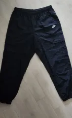 ナイキ カーゴパンツ