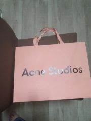 Acne Studios トートバッグ 犬のプリント - メルカリ