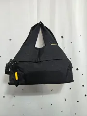 マンダリナダック 黒色 ショルダーバッグ / トートバッグのサムネイル