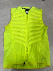 ナイキ エアロロフト 800 蛍光 ベスト