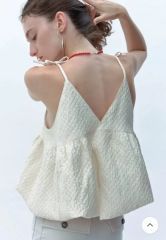 lilybrownローズ柄ジャガードが華やぐビジューショルダートップス