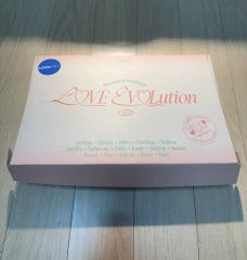 tripleS 2024シーグリ LOVELution Objekt 8枚未使用 tripleS Objekt 8枚未使用 2024シーグリ LOVELution - メルカリ