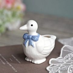 Coalport ボーンチャイナ 白鳥 置物 薔薇 フィギュリン - メルカリ