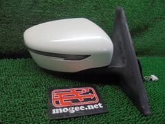 セレナのサイドミラー - メルカリ