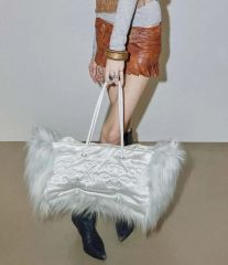 SCULPTOR Fluffy Slouchy Satin Bag バッグ SCULPTOR fluffy Slouchy Satin Bag White - メルカリ