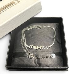 miu miu ミュウミュウ 新品未使用 シルバー ロゴネックレス - メルカリ