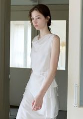m様専用Acka. drape volume tops white ブラウス - メルカリ