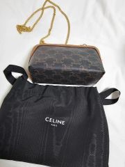 正規品】CELINE チェーン付きクラッチ/トリオンフキャンバス