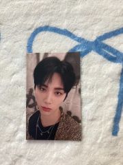 seventeen ドギョム attacca レア 生写真 seventeen セブチ attacca ドギョム 生写真 渋谷限定 - メルカリ