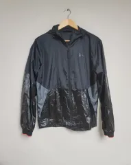 UNDER ARMOUR アンダーアーマー ウインドブレーカー フード ブラック/グレー 95