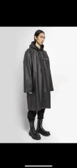 美品 VETEMENTS レインコート ブラック - メルカリ