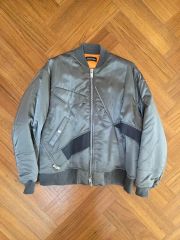 定価16.5万円】オニツカタイガー キルティングボンバージャケット M 