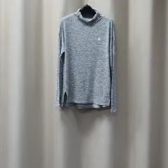 ニューバランス タートルネック 長袖 コットンTシャツのサムネイル