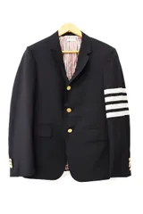 トムブラウン THOM BROWNE 23AW CLASSIC SPORT COAT クラシック スポーツ コート マリン 3B テーラード ジャケット ブレザー MJC001A-06146-415 1 紺 ネイビー☆AA★■250504のサムネイル