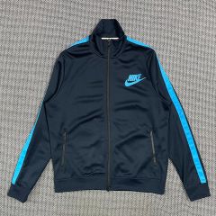 人気カラー新品NIKE ナイキトラックジャケットジャージライン水色 