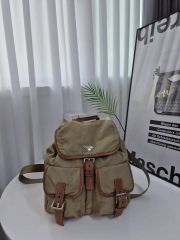 美品 PRADA プラダ バッグパック リュック デイパック 三角ロゴ ポコノ