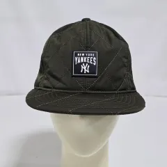 MLB ニューヨーク・ヤンキース キルティング スナップバック 帽子 カーキ FREE 1018