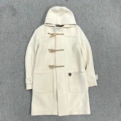 【極美品】BOTTEGA MARTINESE イタリア製 ダッフルコート白　46 極美品】BOTTEGA MARTINESE イタリア製 ダッフルコート白 46 - メルカリ